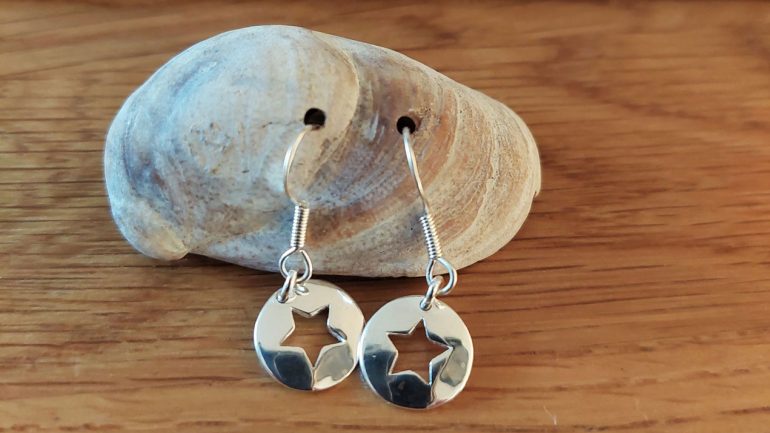 Handmade jewellery inspired by the south coast